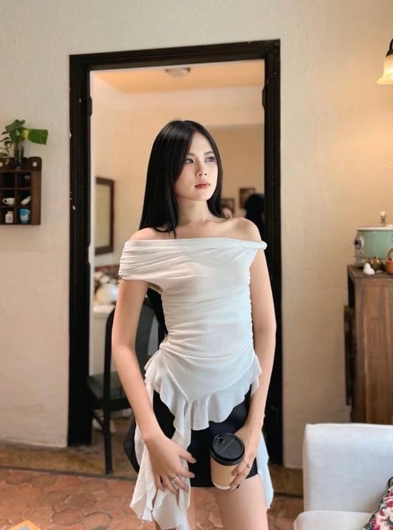 Áo bẹt tua rua
