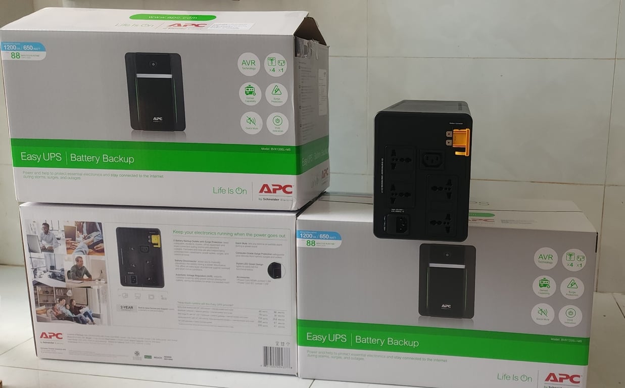 Bộ Lưu Điện APC BVX1200LI-MS Easy UPS 1200VA