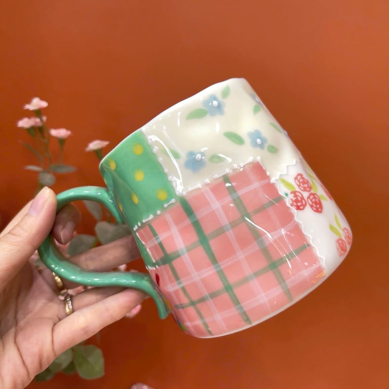 Cốc sứ vẽ tay JoyHome 2025