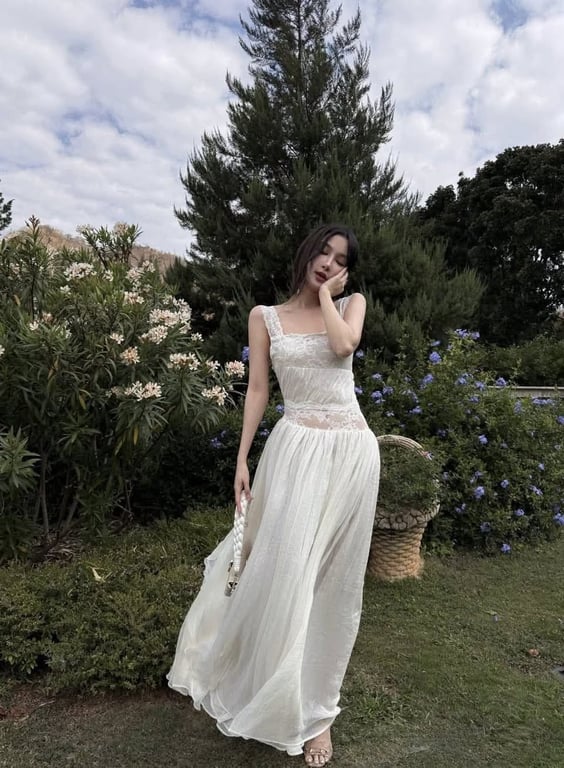 Lace Maxi Dress