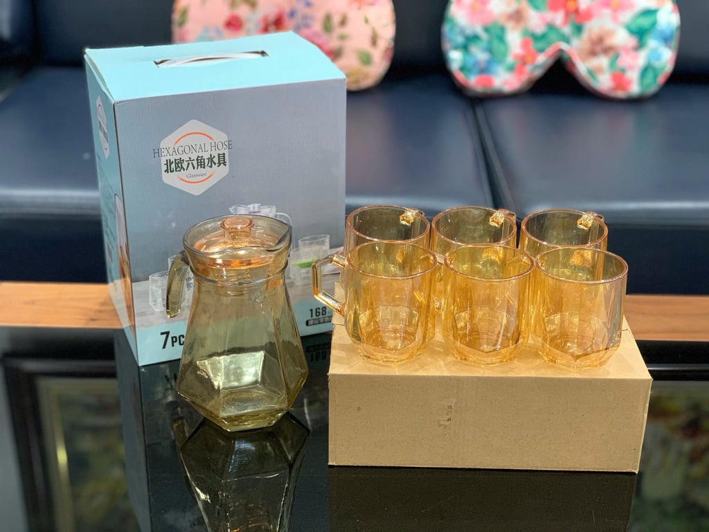 Set 7 món bình cốc thuỷ tinh kim cương hổ phách (6 cốc +1 bình)