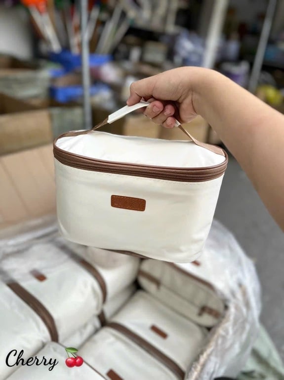 Hộp cơm giữ nhiệt