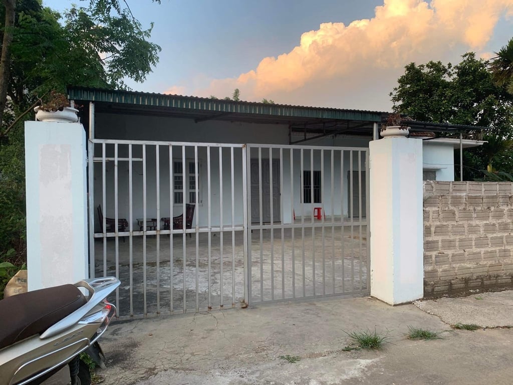 302.8m2 sẵn nhà cấp 4 tại Phú Lai, Yên Thuỷ, Hoà Bình