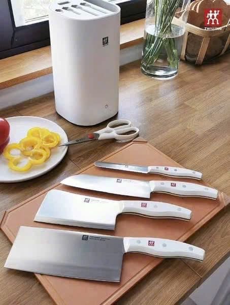 Bộ 6 dao kèm hộp tiệt trùng Zwilling chính hãng