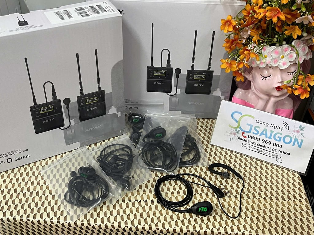 Tai Nghe Bộ Đàm Motorola GP779 (tai thẳng)