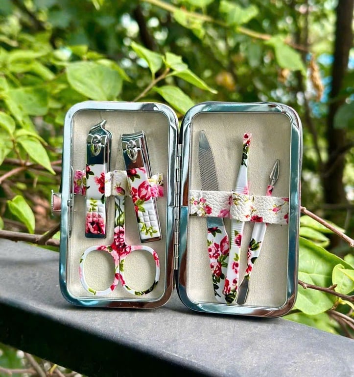 BỘ BẤM MÓNG VINTAGE 6 MÓN