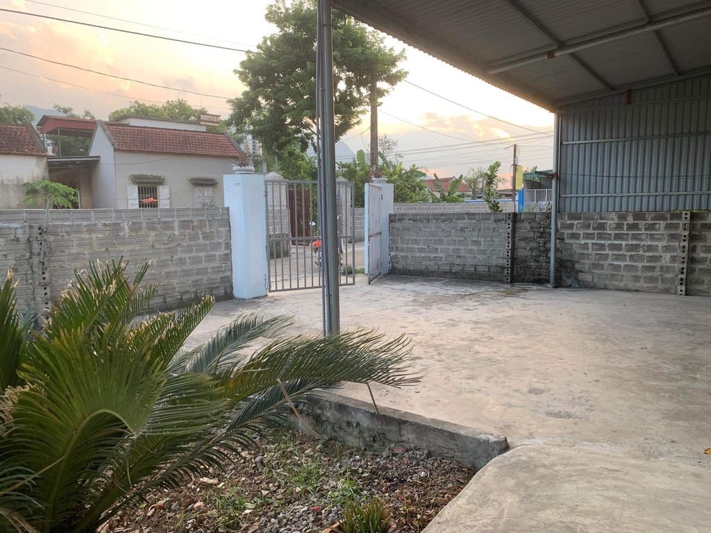 302.8m2 sẵn nhà cấp 4 tại Phú Lai, Yên Thuỷ, Hoà Bình