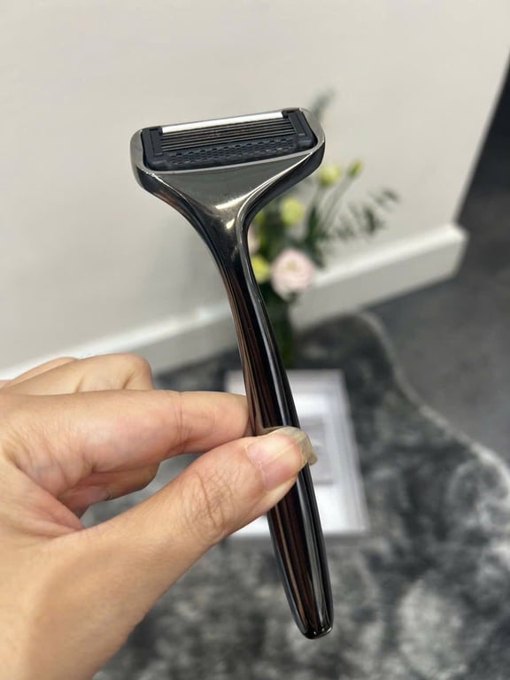 DAO CẠO 6 LƯỠI ZUHAUSE ZB989