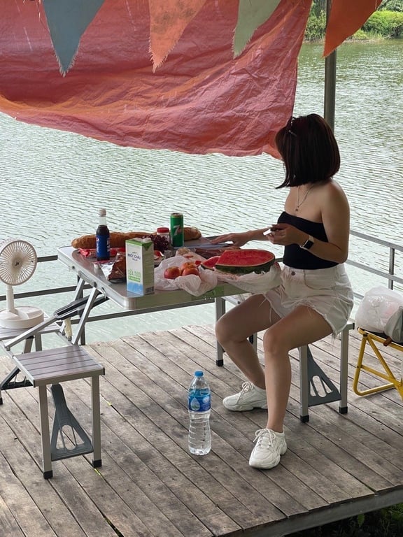 bàn xếp siêu gọn kèm ghế thông minh