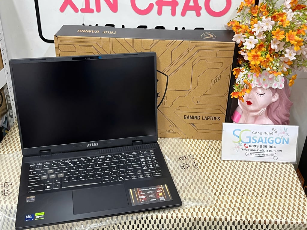 Laptop MSI Crosshair 16 HX AI D2XWFKG-036VN (Intel Core Ultra 7 255HX | RTX 5060 | 16 inch QHD+ 240Hz | 16GB | 1TB | Win 11 | Xám)BH 2 NĂM