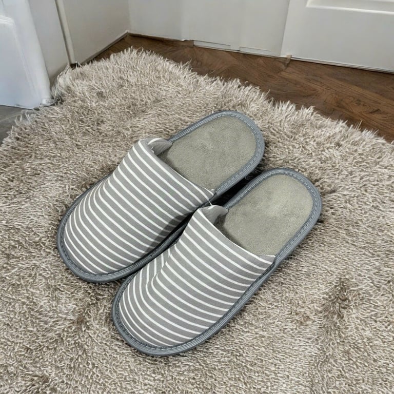 Dép ấm chân đi trong nhà đế nhựa Comfy Nhật Bản