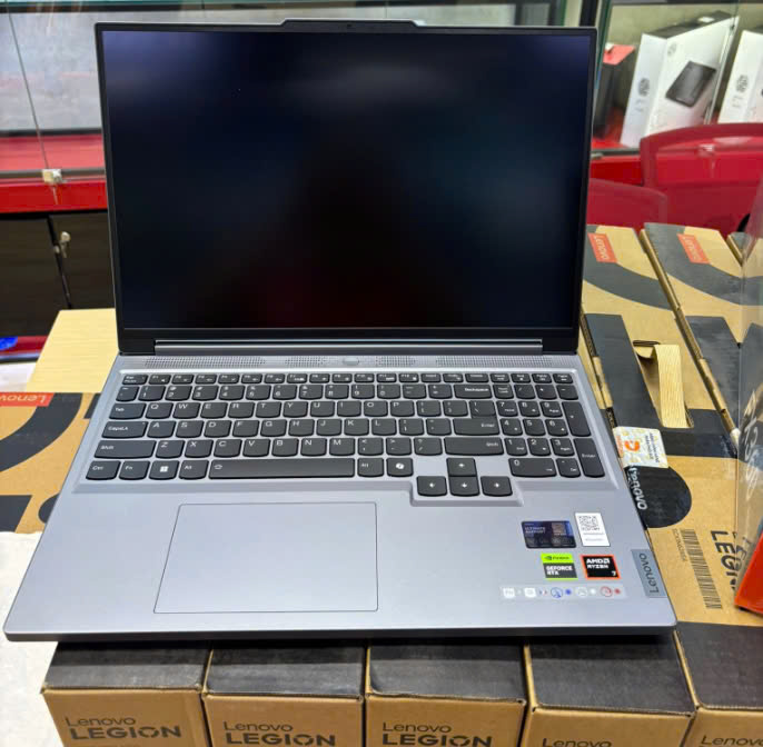 Laptop Lenovo Legion Slim 5 16AHP9 83DH003AVN (Ryzen™ 7-8845HS | 16GB | 512GB | RTX 4060 8GB | 16inch WQXGA 165Hz | Win 11 | Xám)