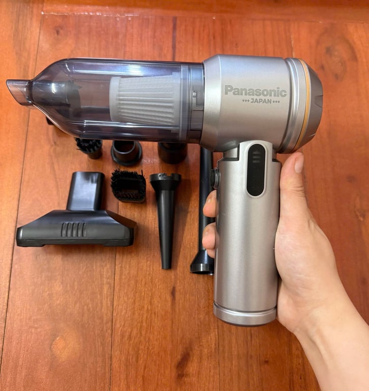 MÁY HÚT BỤI CẦM TAY PANA