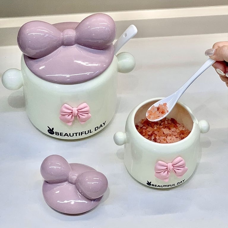 chiếc hũ sứ nơ hồng cute 1300ml