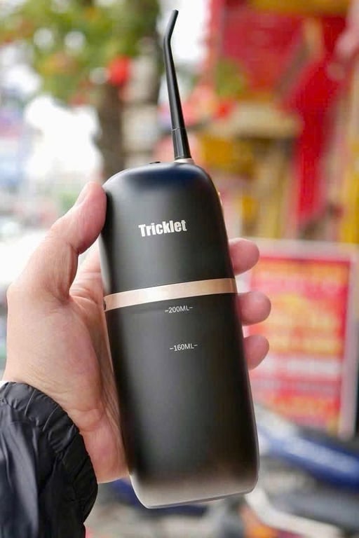 máy tăm nước Tricklet