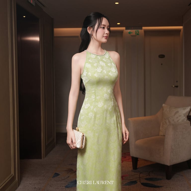 Áo dài yếm xanh lá cách tân