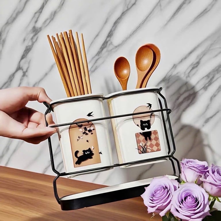 ỐNG ĐỰNG ĐŨA KHUNG KIM LOẠI CAO CẤP