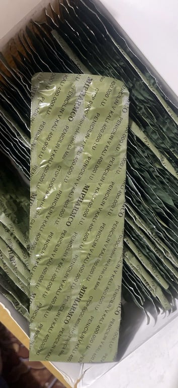 Penicillin 400.000  cà mau xám lẻ h/50 vỉ