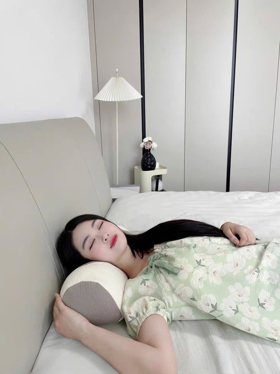 GỐI KÊ CỔ CHỮ C – THƯ GIÃN & BẢO VỆ ĐỐT SỐNG CỔ