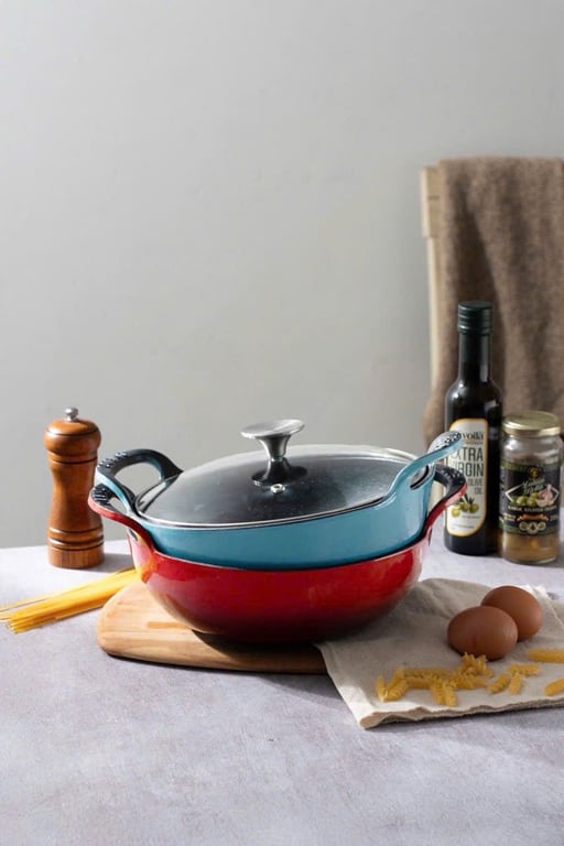 Chảo gang OCENO sâu lòng kèm vung kính (màu đỏ, màu xanh)sz 20-25cm