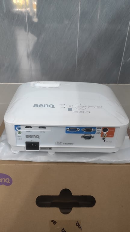 Máy Chiếu Đa Năng KTS BenQ MS550