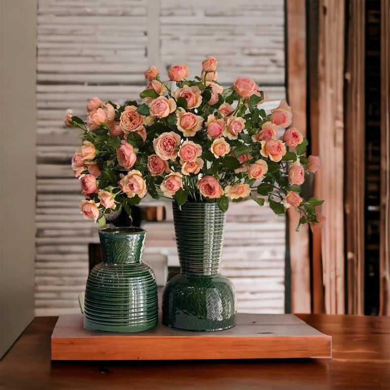 Lọ hoa dáng búp bê cực độc