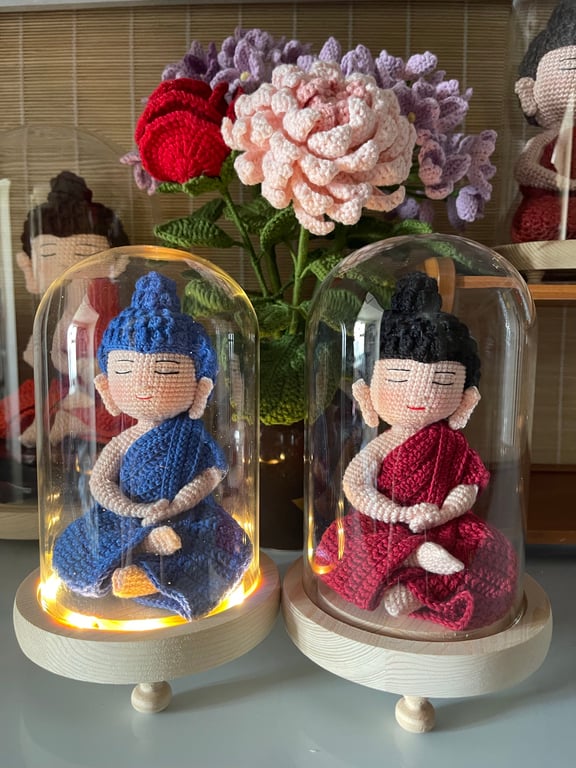 Mái vòm kính có đèn led size 20*25cm