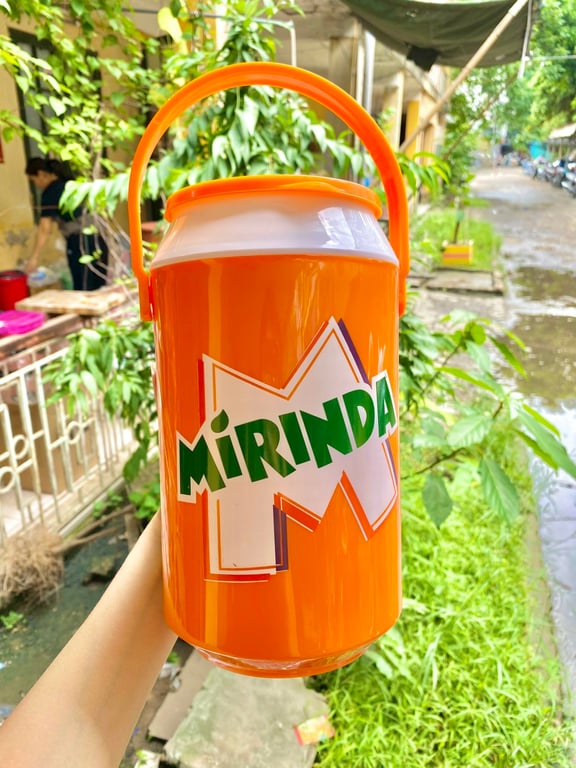 BÌNH ĐÁ GIỮ NHIỆT MINI 1.5L