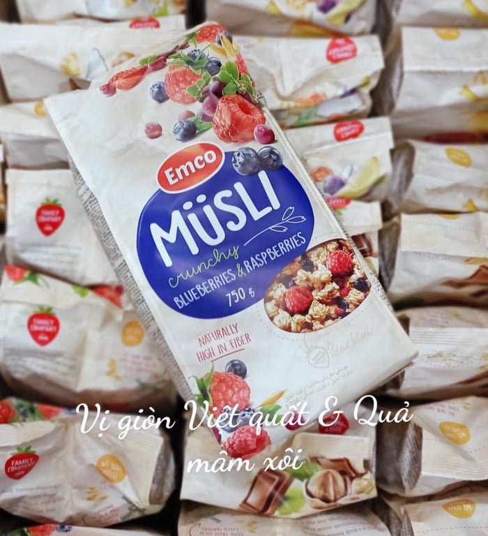 Ngũ cốc Emco MusLi của Đức siêu ngon cỡ to khổng lồ 750g
