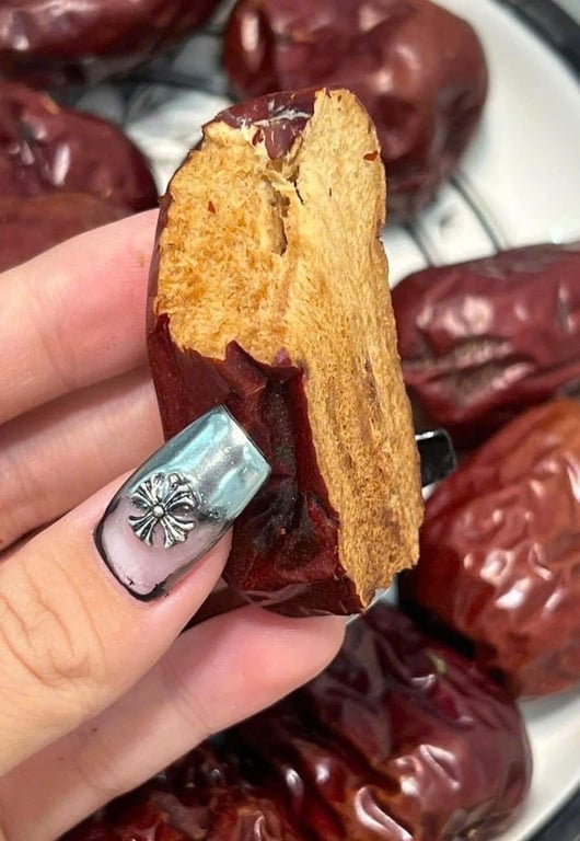 TÁO ĐỎ HÒA ĐIỀN - TÂN CƯƠNG 500gr