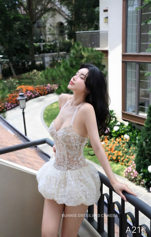 A212- váy kết ren hoa 3D dáng phồng