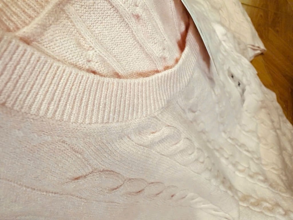 Áo len vặn thừng UNl QL0