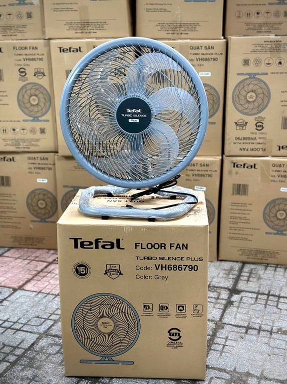 Quạt sàn Tefal Turbo Silence Plus VH686790 - màu xám