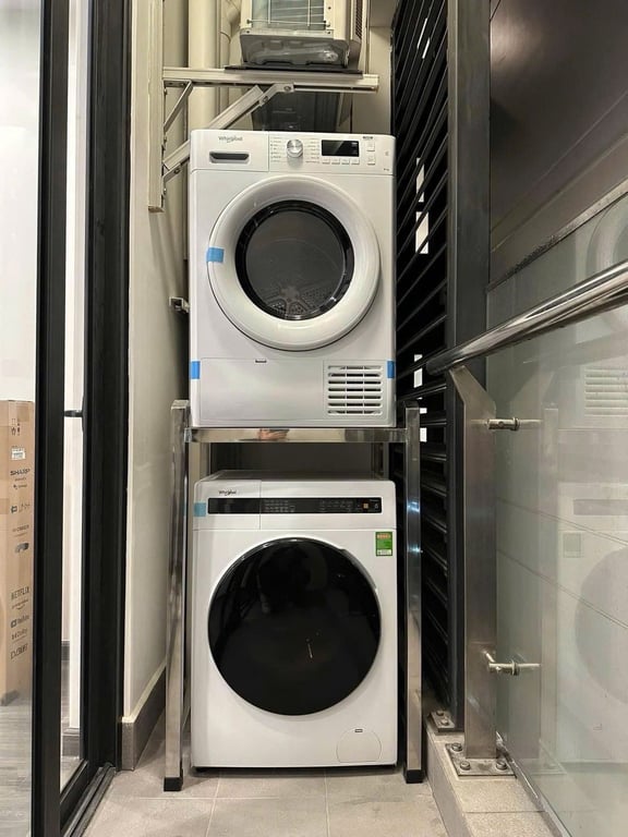 MÁY SẤY QUẦN ÁO FFTCM118XB EE 2700W WHIRLPOOL BA LAN SỐ 1 USA