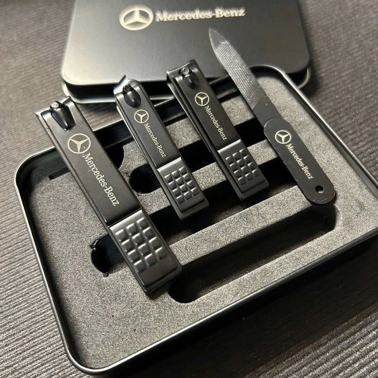 Bộ Bấm Móng 4 Chi Tiết Kèm Hộp Sang Trọng , Có Thể Làm Quà