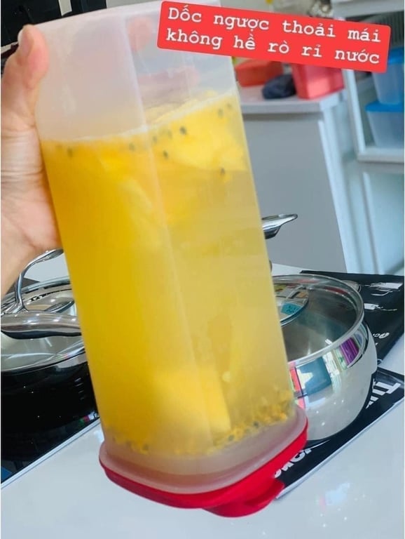 💦 💦 💦 BÌNH SLIM LINE 2L TUPPERWARE