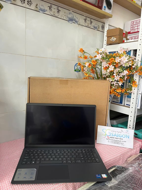 Laptop Dell Inspiron 3530 (Core i7 1355U/ Ram 16GB/ 512GB SSD/15.6 inch Full HD + Cảm Ứng/ Windows 11/ Black) - Nhập Khẩu