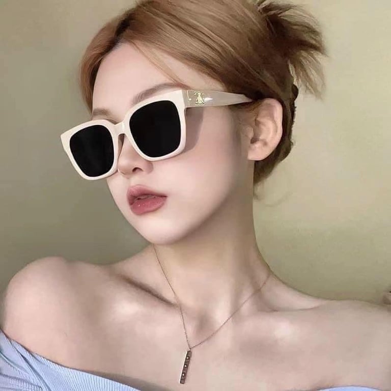 Kính chống tia Uv