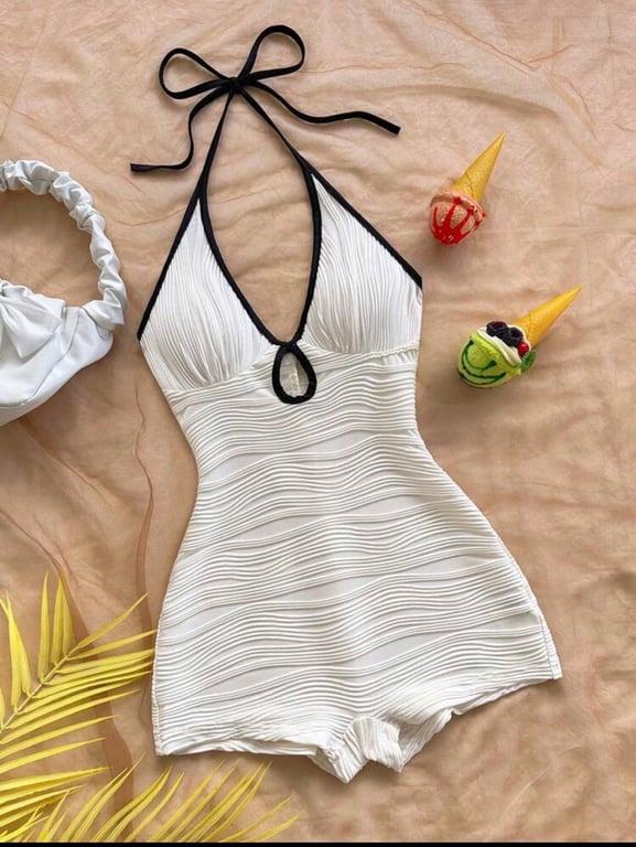 Jumsuit trắng - BK02