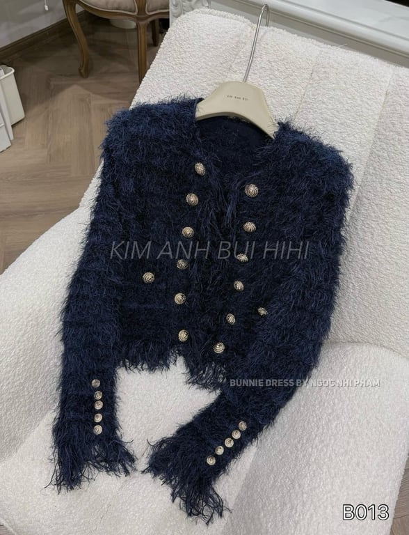 B013- áo lông xanh Balmain