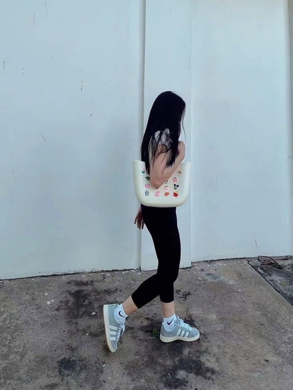 𝐓𝐮́𝐢 𝐧𝐡𝐮̛̣𝐚 𝐜𝐫𝐨𝐬𝐬