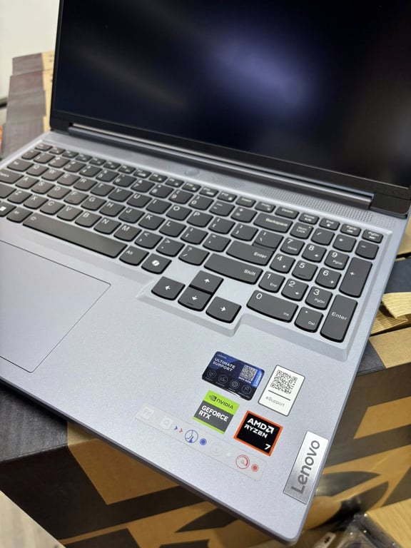 Laptop Lenovo Legion Slim 5 16AHP9 83DH003AVN (Ryzen™ 7-8845HS | 16GB | 512GB | RTX 4060 8GB | 16inch WQXGA 165Hz | Win 11 | Xám)