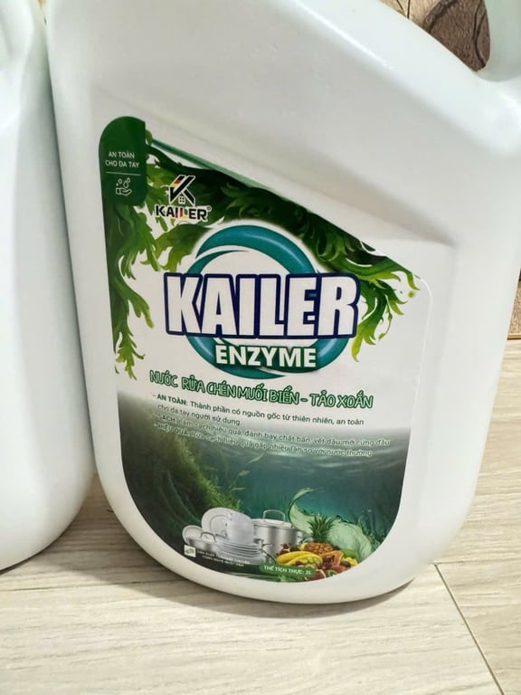 Nước rửa chén Muối biển - Tảo xoắn KAILER 2L