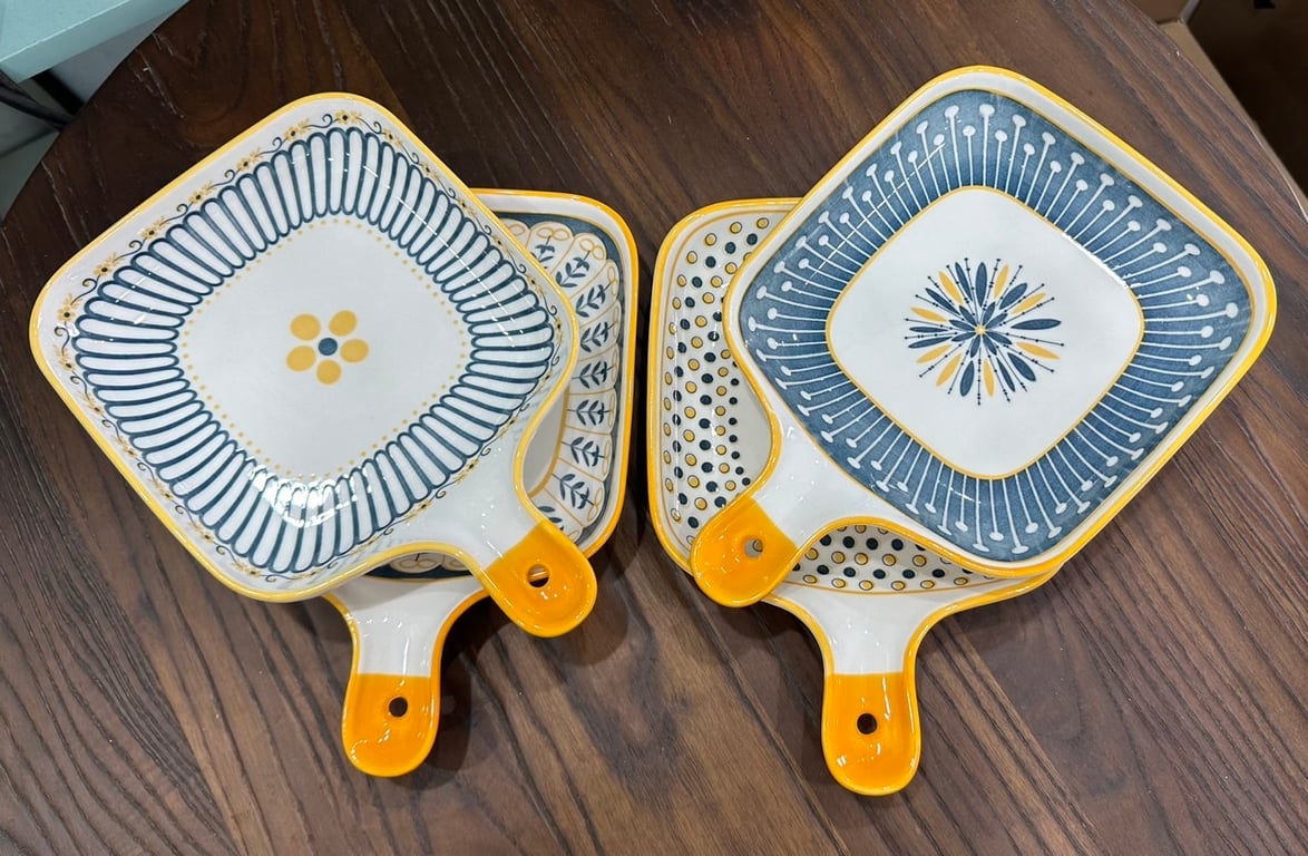 Set 4 đĩa hoạ tiết retro sang chảnh