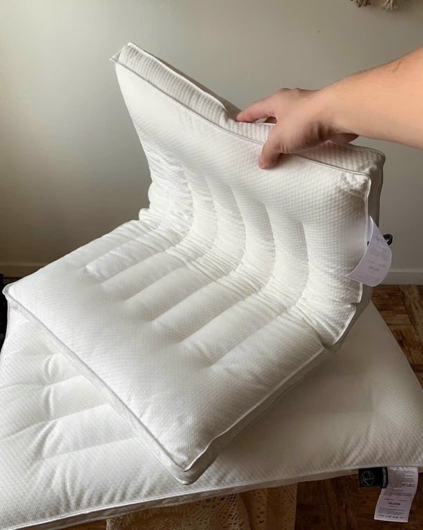 gối thấp hàng xuất châu âu