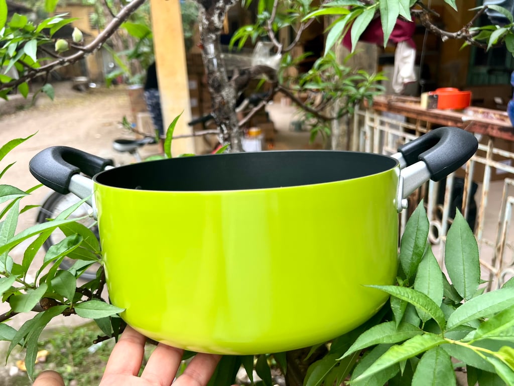 NỒI NHÔM ĐÁY TỪ BEET OKITSUMO CỦA NHÀ LOCK&LOCK 24cm