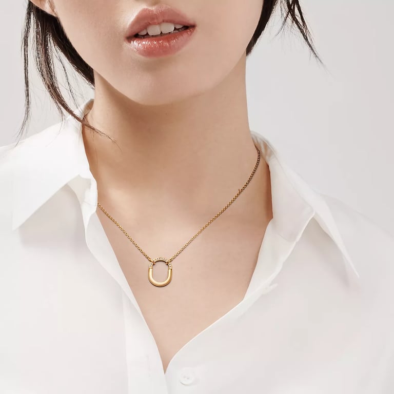 Tiffany Lock Small Pendant 001