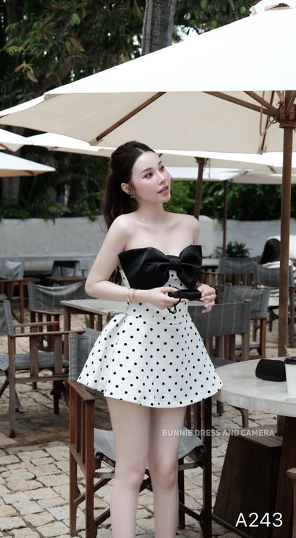 A243- váy chấm bi cúp ngực nơ