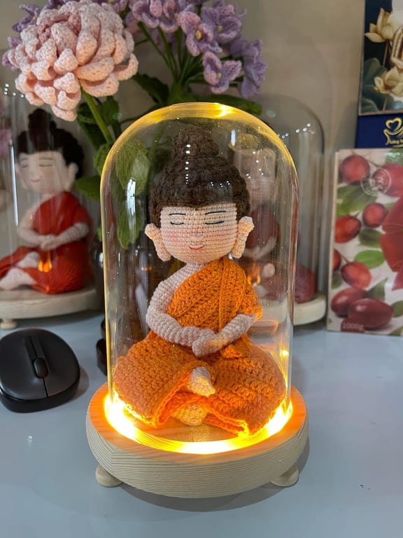 Mái vòm kính có đèn led size 12*25cm