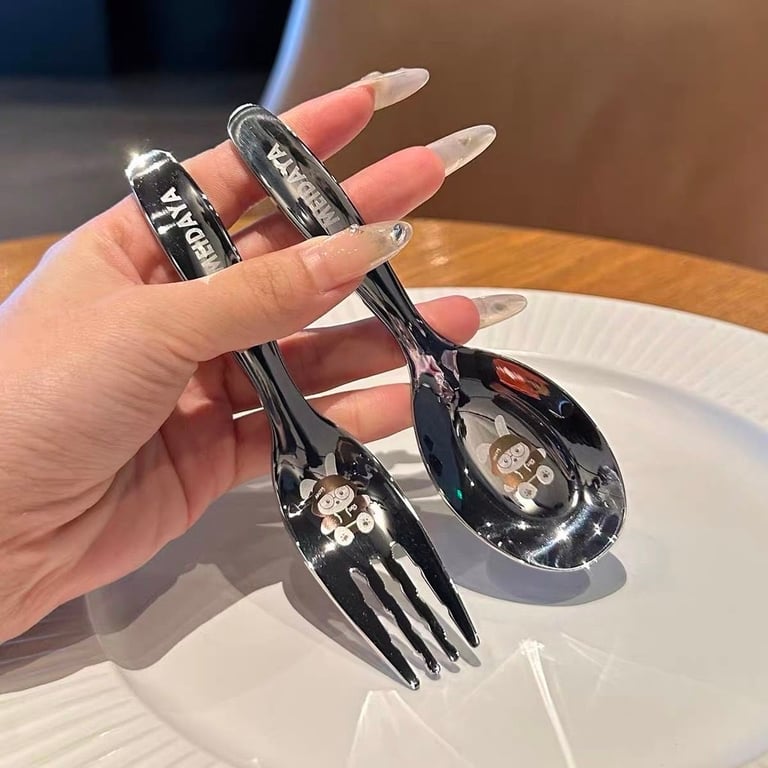 Sét Thìa Dĩa Cho Bé Ăn Dặm Kèm Hộp Đựng